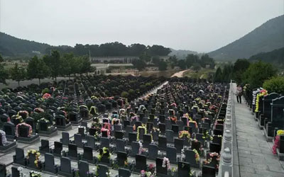 春节过后，昆明陵园墓地价格会上涨吗？昆明陵园一般在哪个月涨价？