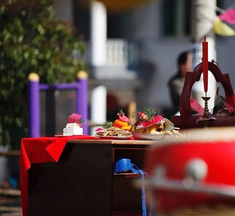 除夕祭祖受重视，传统习俗代代传