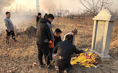 扫墓拿多少纸合适呢？