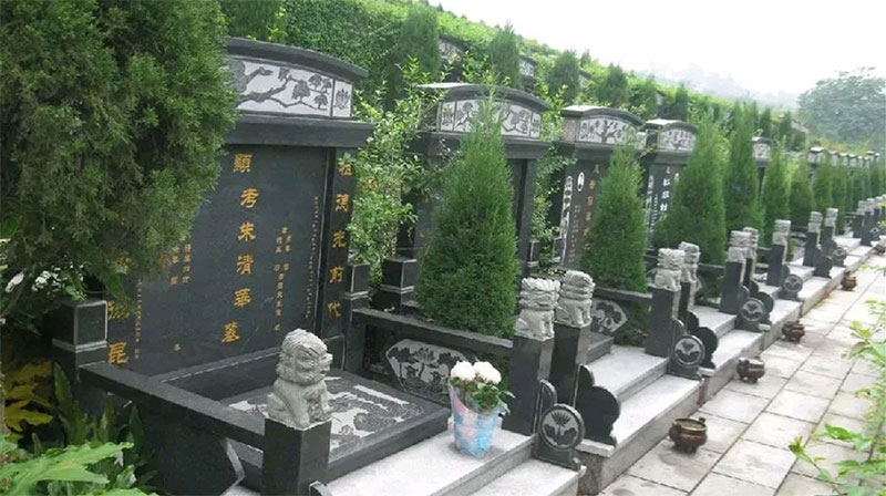 选择墓位一定要交墓位管理费吗 选择墓位一定要交墓位管理费吗