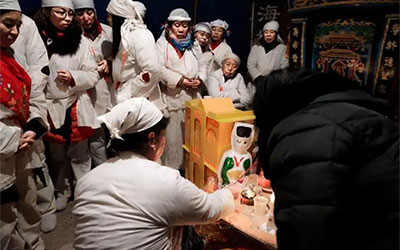 传统丧葬习俗之下葬