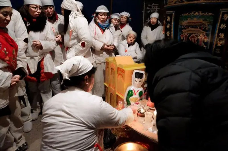 传统丧葬习俗之下葬