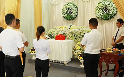 传统丧葬仪式和习俗包括哪些？