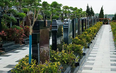 在中国，公墓的产权到期后会被收回吗？