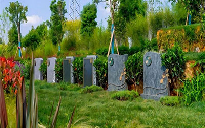 昆明有什么环境好的陵园？抚仙湖纪念园怎么样？值得购买吗？