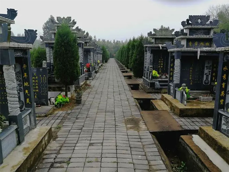 出大官的坟地,祖坟出大官的征兆 出大官的坟地,祖坟出大官的征兆