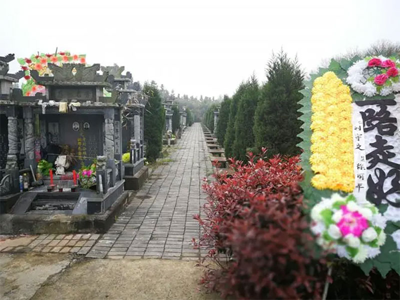 看坟地五口诀，怎么看才会比较准