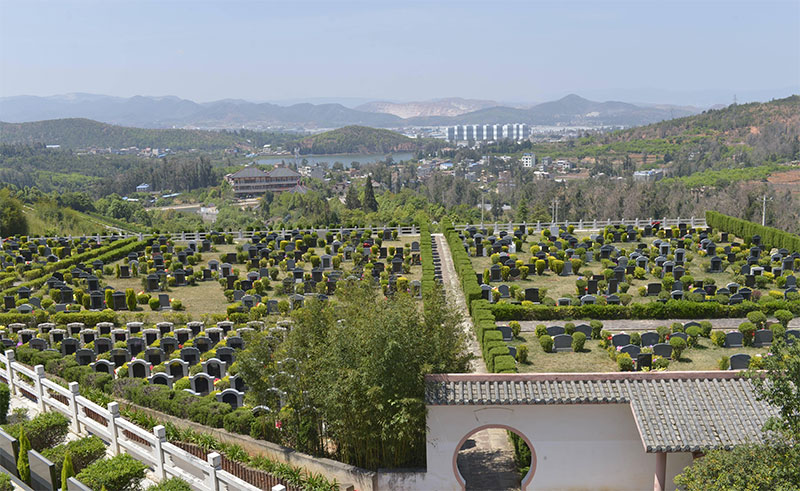 坟墓风水布局特点主要要看什么 坟墓风水布局特点主要要看什么