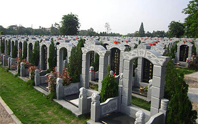 走向在坟墓风水中的重要性有多少