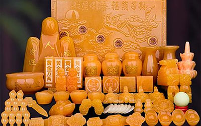 举行葬礼丧葬用品要如何选择？要注意什么？