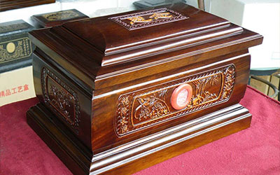骨灰盒买什么材质的比较好？骨灰盒的材质都有哪些？
