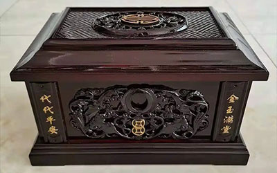 骨灰盒尺寸是多少？骨灰盒的尺寸为什么要带八，有什么讲究？