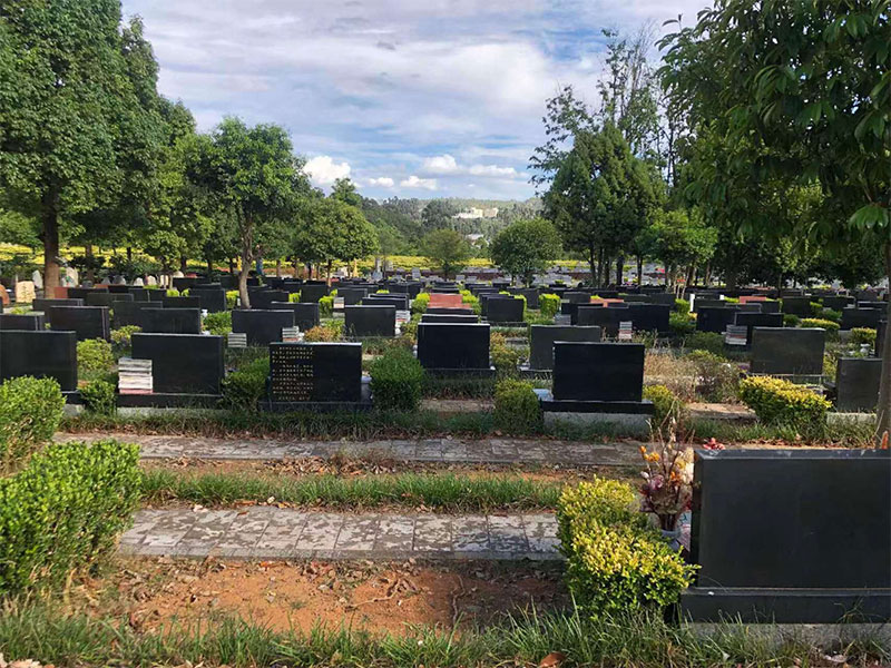 知道昆明墓园墓地产权是多少年吗 知道昆明墓园墓地产权是多少年吗