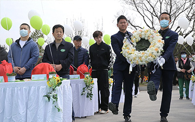 参加葬礼后的习俗