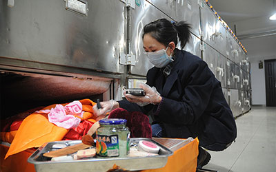 殡仪馆里的人生百态：见证生命最后一程