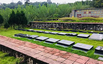 草坪葬有墓碑吗？