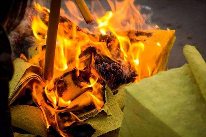 人死后为什么要烧纸