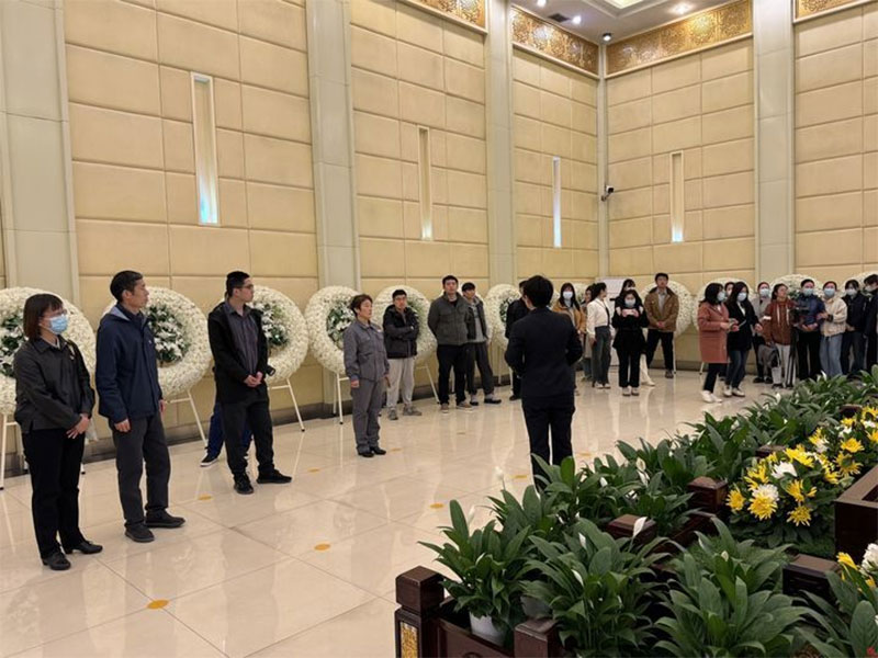 前往殡仪馆参加葬礼要注意什么 前往殡仪馆参加葬礼要注意什么