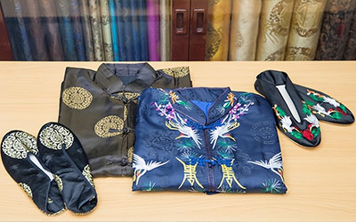 寿衣的穿着流程是怎样的？