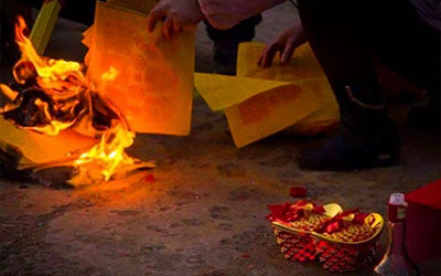 白事中的百天烧纸的讲究有哪些呢？