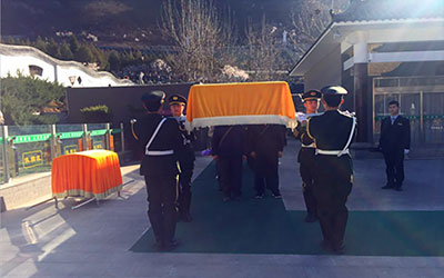 人去世七天后才能下葬是为什么？