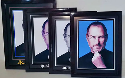 面对逝者遗照，怎样的处理方式才最为合适？