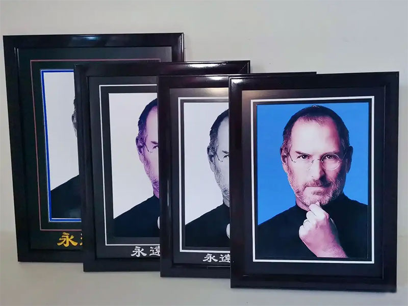 面对逝者遗照，怎样的处理方式才最为合适