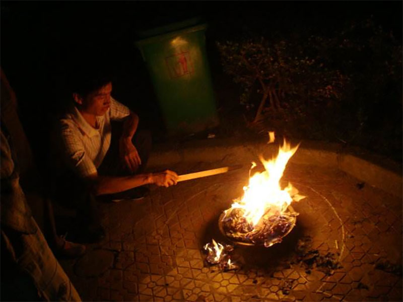 探寻头七禁忌：传统文化中的哀思与敬畏