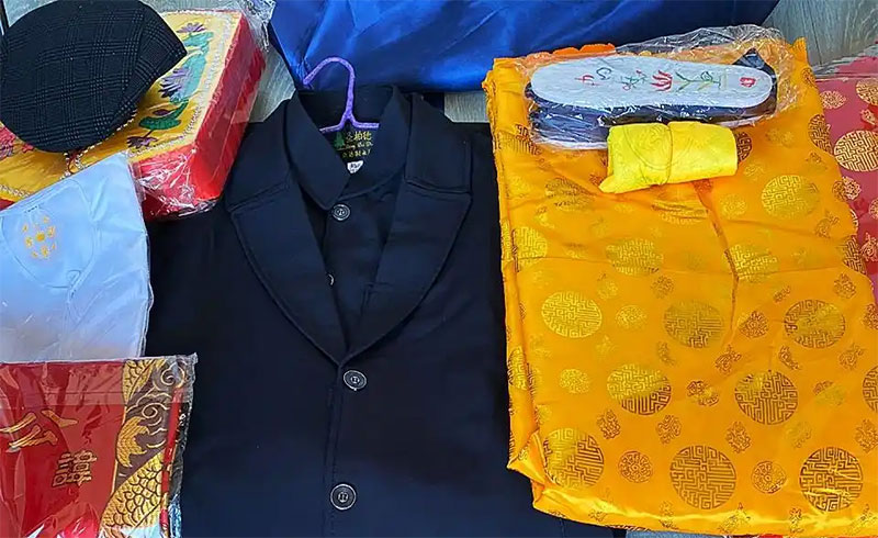 寿衣的传统与现代演变