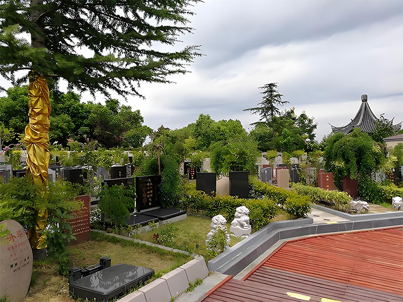 在昆明陵园公墓无人续费、无人祭扫的墓位都如何处理