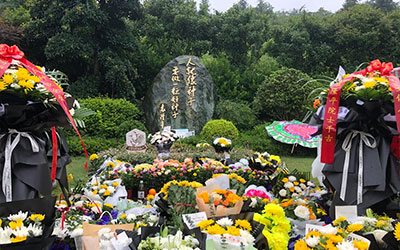 亲人去世，周年祭怎么办？