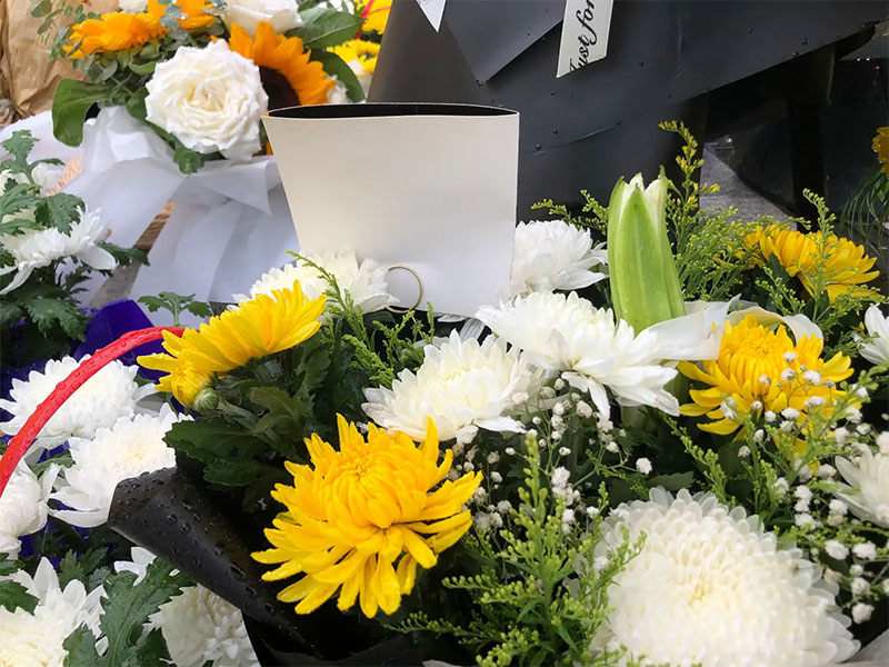 周年祭：缅怀逝去亲人，不能错过的重要仪式