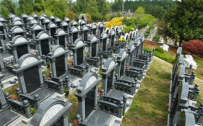 昆明墓园里陵园与公墓的区别