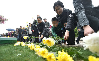 清明扫墓必知：公墓风水禁忌全解析