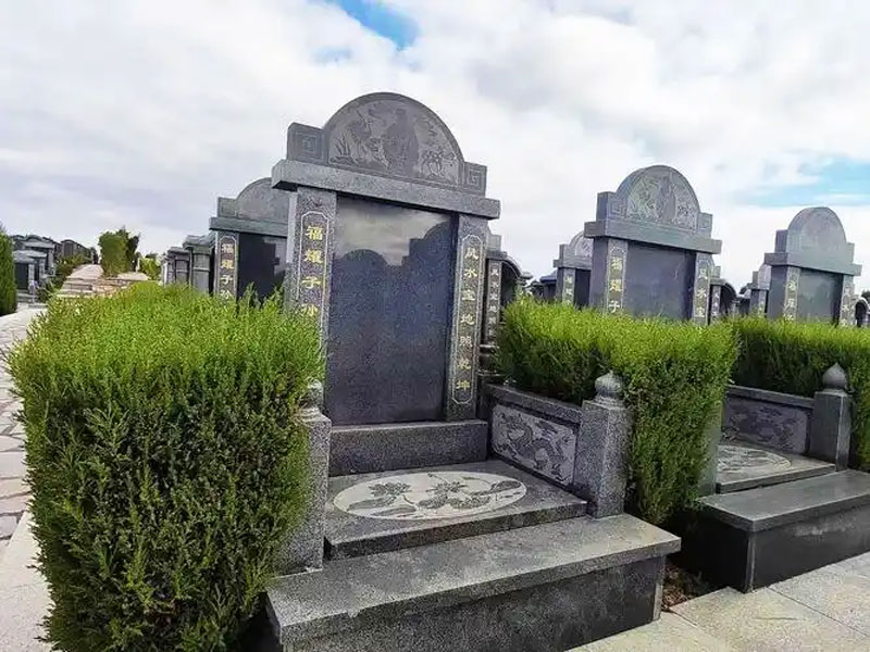 影响墓地价格的核心因素解析