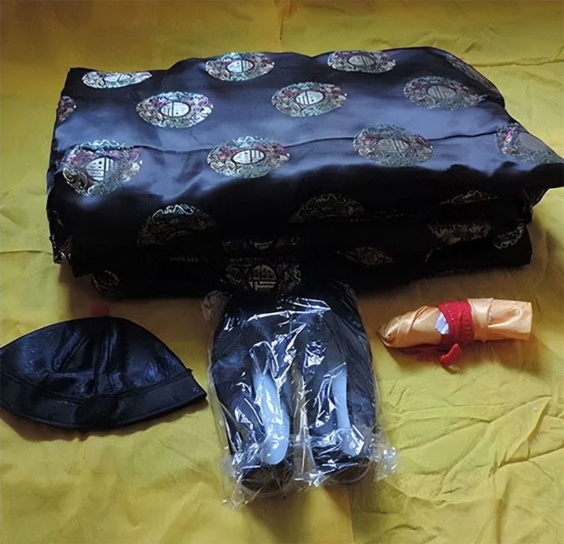 寿衣一般是过世前买还是过世后 寿衣一般是过世前买还是过世后