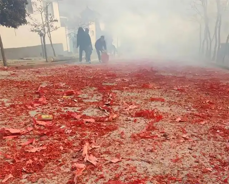 6点下葬几点放鞭炮?几点放鞭炮主要看这个方面 6点下葬几点放鞭炮?几点放鞭炮主要看这个方面