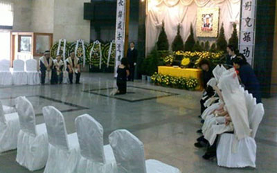 昆明殡葬一条龙包括哪些服务和用品