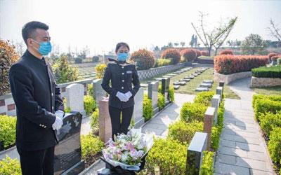 昆明殡仪服务,公墓信息网丧葬服务一条龙