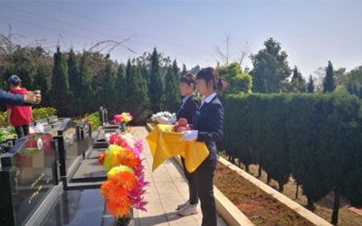 昆明东郊殡仪馆,昆明市殡仪馆联系电话