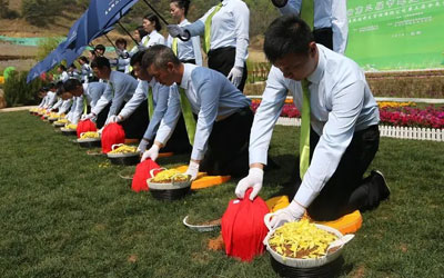 公墓信息网都有一套完整的出殡流程