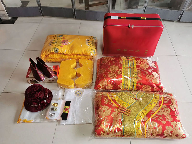 昆明殡葬寿衣怎么选,寿衣有哪些款式的 昆明殡葬寿衣怎么选,寿衣有哪些款式的