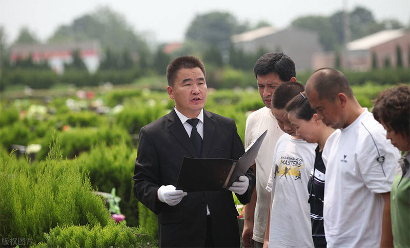 以平常心对待殡葬从业者 以平常心对待殡葬从业者