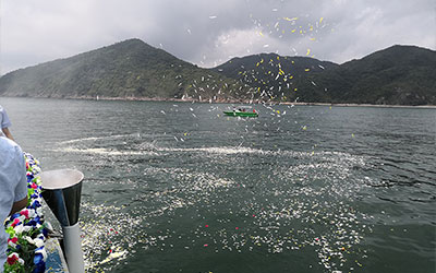海葬是环保的安葬形式,让生命回归自然