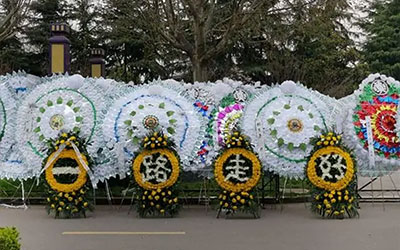 殡葬服务骨灰盒寿衣费用