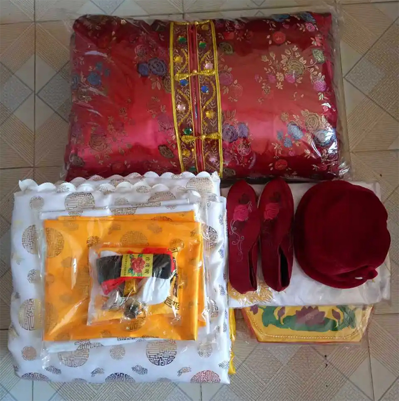 殡葬服务中寿衣的规格及穿戴讲究 殡葬服务中寿衣的规格及穿戴讲究