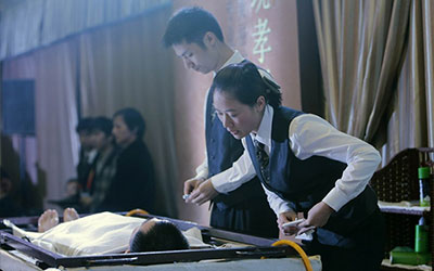 昆明丧葬一条龙是否提供遗体防腐、整容和遗容处理？