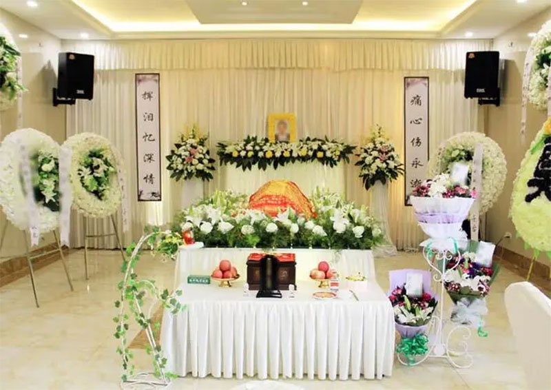 在办理丧葬一条龙时，是否可以选择不同的祭祀仪式或宗教仪式