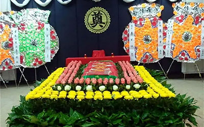 昆明丧葬一条龙是否提供追悼会或告别仪式的场地安排？