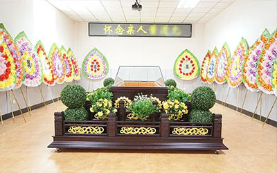 白事服务一条龙是否提供遗体保全和装殓的服务？